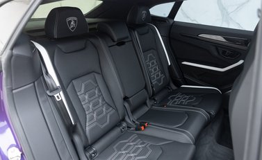 Lamborghini Urus SE 23