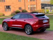 Jaguar F-Pace R-DYNAMIC BLACK 24