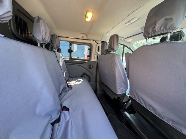 Ford Transit Custom Crew Cab SWB L1H1 Low Roof Limited 300 Air Con Alloys Sensors Cam EURO 6 17