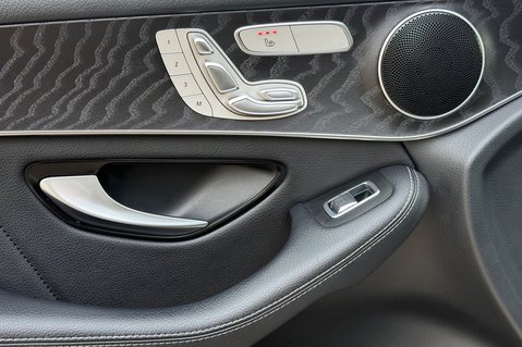 Mercedes-Benz GLC GLC 220 D 4MATIC AMG LINE PREMIUM - TWO OWNERS - PANORAMIC SUNROOF 24