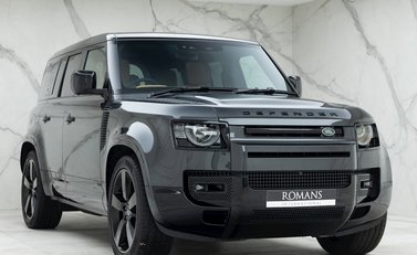 Land Rover Defender 110 V8 1