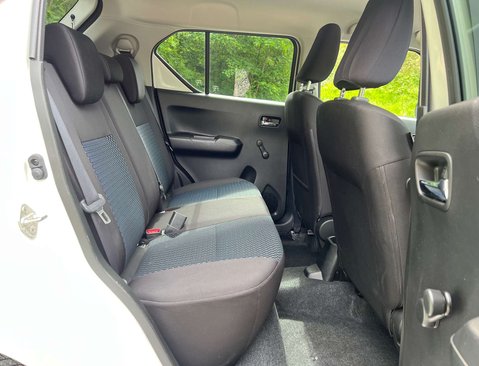 Suzuki Ignis 1.2 Ignis SZ3 DualJet MHEV 5dr 37