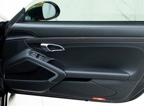 Porsche 911 (991.2) GT3 Touring 21