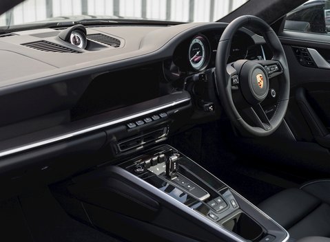 Porsche 911 (992) Turbo S 17