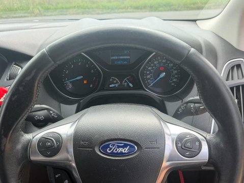 Ford Focus 1.0T EcoBoost Titanium Hatchback 5dr Petrol Manual Euro 5 (s/s) (125 ps) WE 10