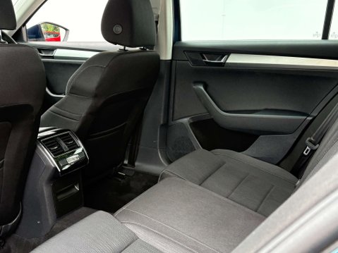 Skoda Superb 1.4 Superb SE TSi 5dr 45