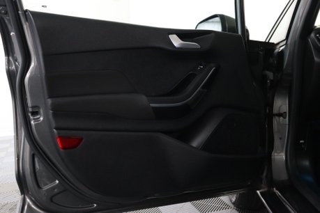 Ford Fiesta TITANIUM 43