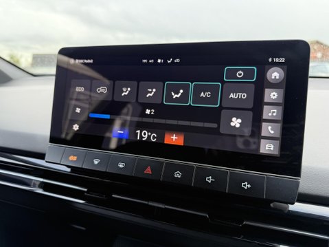 MG MG4 64kWh SE Long Range Hatchback 5dr Electric Auto (203 ps) 40