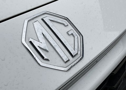 MG ZS 1.5 HYBRID+ TROPHY 4