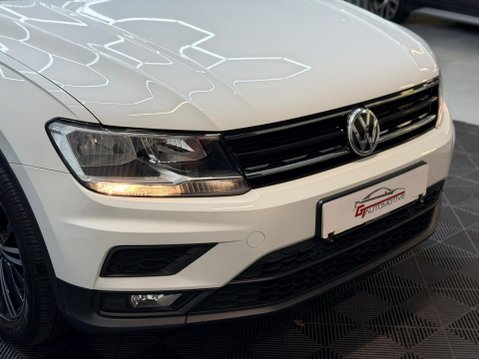 Volkswagen Tiguan 2.0 TDI SE Navigation 4Motion Euro 6 (s/s) 5dr 25