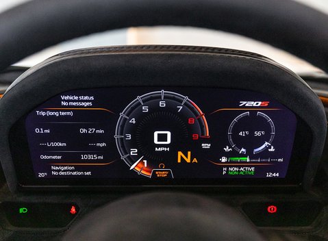 McLaren 720S Spider Performance MSO Bespoke Carbon Pa 11