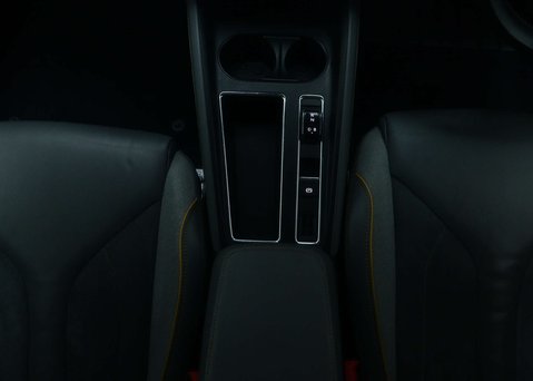 Skoda Enyaq Enyaq iV 60 Nav Lounge 5dr 16