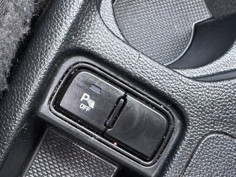 Hyundai i10 1.2 Premium SE Euro 6 5dr 27