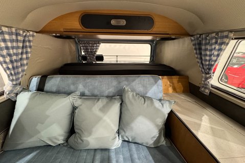 Volkswagen Transporter CARAVAN 27