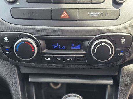 Hyundai i10 1.2 Premium Hatchback 5dr Petrol Auto Euro 6 (87 ps) 20