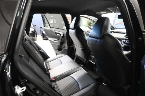 Toyota Rav4 2.5 RAV4 Black Edition HEV CVT 4WD 5dr 16