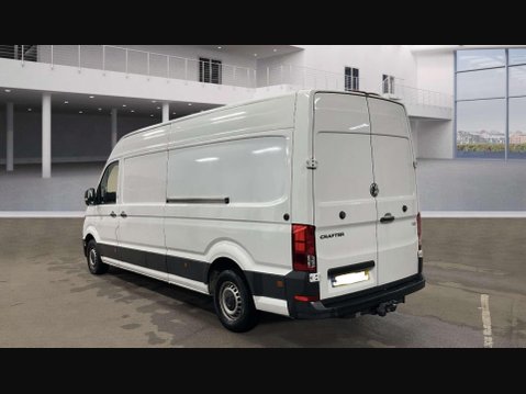 Volkswagen Crafter 2.0 Crafter CR35 Commerce TDI 5dr 3