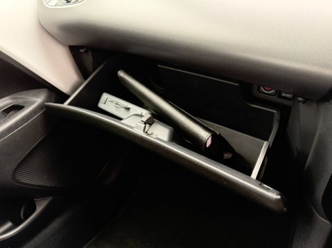 Toyota Aygo VVT-I X-TREND TSS 37