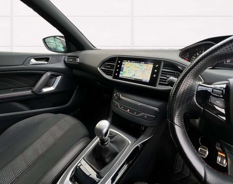 Peugeot 308 2.0 308 GT Line SW HDi Blue S/S 5dr 26