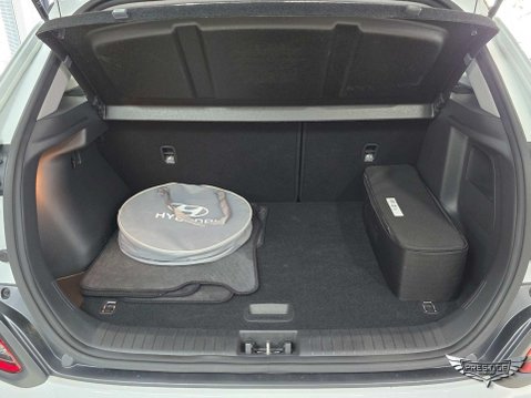 Hyundai KONA 39kWh SE Auto 5dr (10.5kW Charger) 92