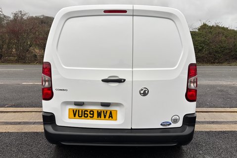 Vauxhall Combo L1H1 2000 Edition 102 ps 12