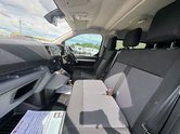 Vauxhall Vivaro Crew Cab AUTO LWB L2H1 Low Roof 3100 Elite Air Con Alloys Sensors Cam Nav E 15