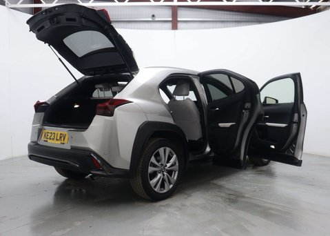 Lexus Ux 2.0 UX 250H F Sport Design 4x2 CVT 5dr 61