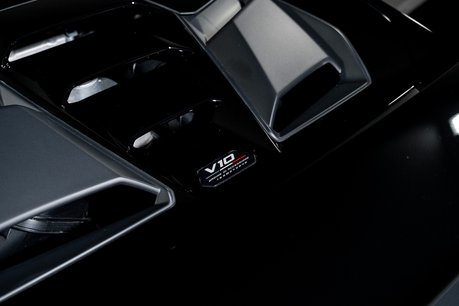 Lamborghini Huracan TECNICA. NOW SOLD. SIMILAR REQUIRED. PLEASE CALL 01903 254800. 33