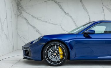Porsche 911 Turbo S (992) 35