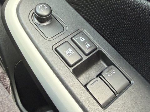 Suzuki Swift 1.2 Dualjet 83 12V Hybrid SZ-L 5dr 35