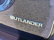 Mitsubishi Outlander 4 20