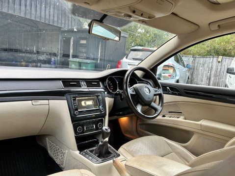 Skoda Superb LAURIN AND KLEMENT TDI CR 12