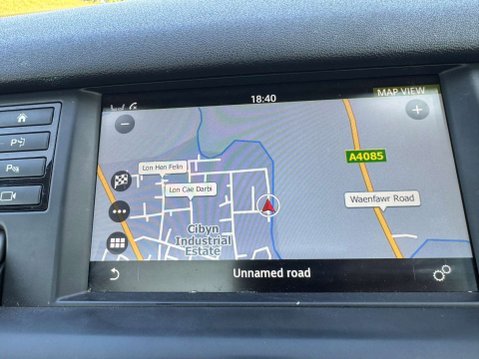 Land Rover Discovery Sport 2.0 Discovery Sport HSE Dynamic Luxury TD4 Auto 4WD 5dr 17