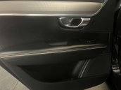 Volvo V90 2.0 V90 R-Design D4 Auto 5dr 28