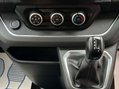 Renault Trafic 2.0 dCi LL30 Advance EDC L2 H1 Euro 6 (s/s) 5dr (9 Seat) 20