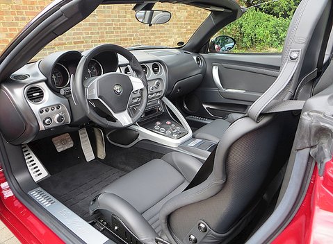 Alfa Romeo 8C Spider 11