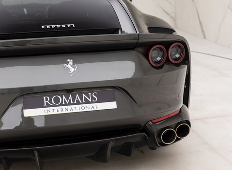 Ferrari 812 Superfast 22