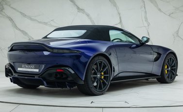 Aston Martin V8 Vantage ROADSTER 8