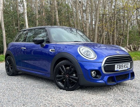 Mini Hatch 1.5 Cooper Sport 3dr 1