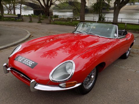 Jaguar E-Type S1½ 4.2 Roadster 75