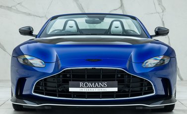 Aston Martin V12 Vantage Roadster 24