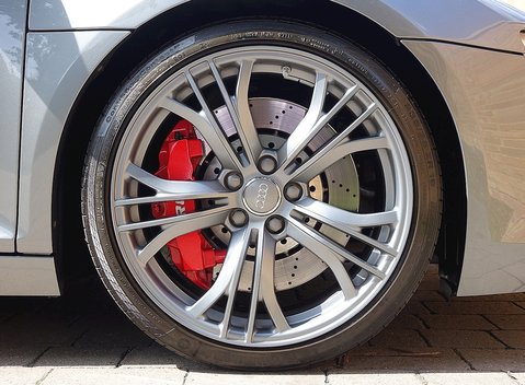 Audi R8 Limited Edition 13