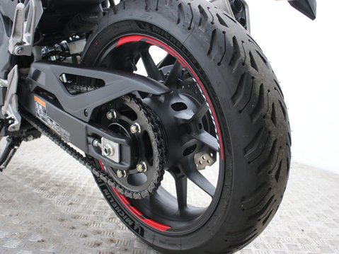 Honda CB750 Hornet CB 750 A-S 22