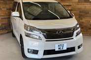 Toyota Vellfire V6 L Edition 33