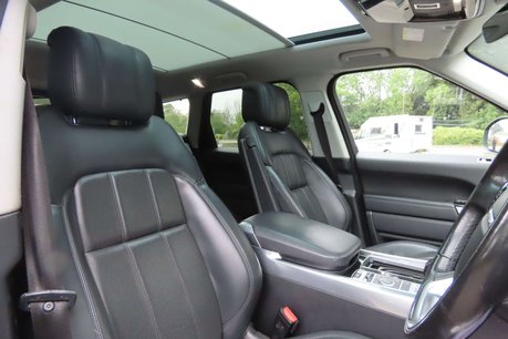 Land Rover Range Rover Sport 3.0 SD V6 HSE Dynamic SUV 5dr Diesel Auto 4WD Euro 6 (s/s) (306 ps) 8