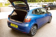 Renault Clio ICONIC TCE 37