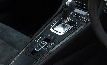 Porsche 911 Carrera 4 GTS (991.2) 17