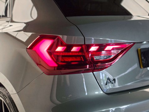 Audi A1 1.5 A1 Sportback 35 TFSI S Line Style Edition Semi-Auto 5dr 19