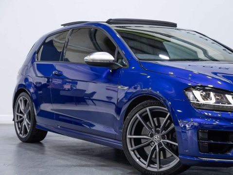 Volkswagen Golf 2.0 TSI BlueMotion Tech R Hatchback 3dr Petrol Manual 4Motion Euro 6 (s/s) 9