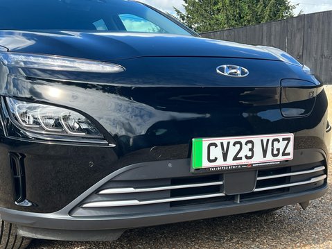 Hyundai KONA PREMIUM 16